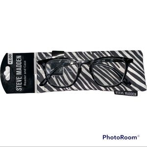NEW! STEVE MADDEN Readers +2.00 With Soft Zebra Case Black Gray Leopard Design